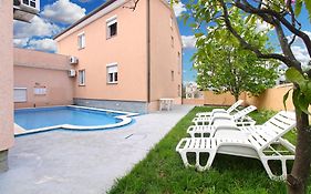 Apartments Edin 1359
